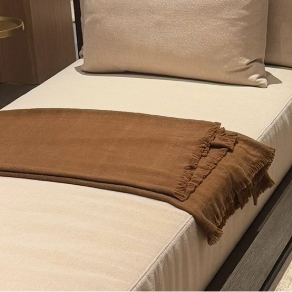 RH "Restoration Hardware" Brown Wool Cashmere Blend throw/Blanket 70"x50", New